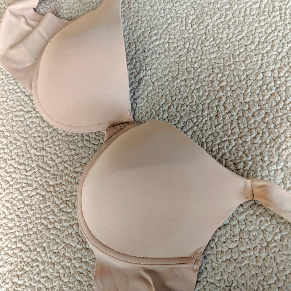 Izod Bra size 40D